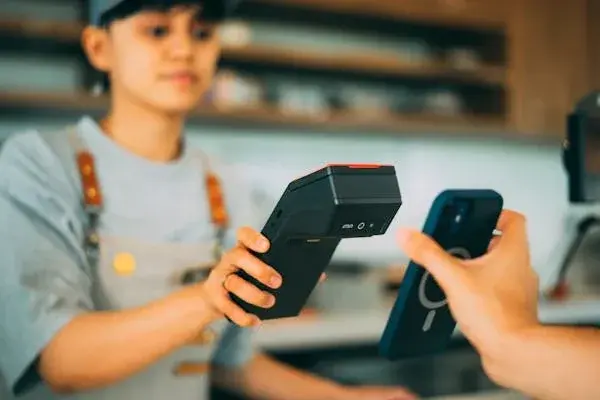 新款4G电签POS机办理，拉卡拉申请领取