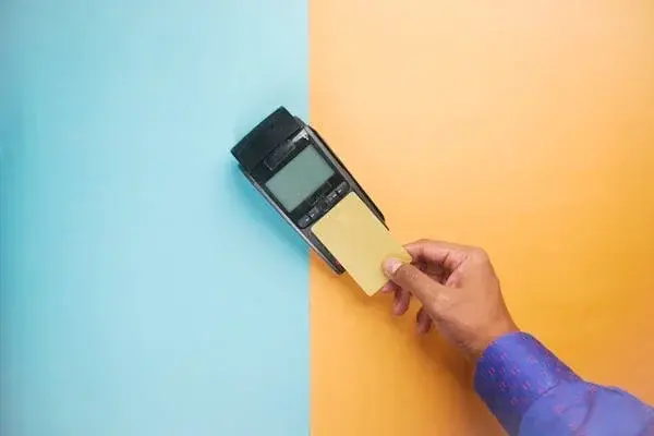 做POS机代理选择哪个品牌？POS机代理加盟渠道有哪些？